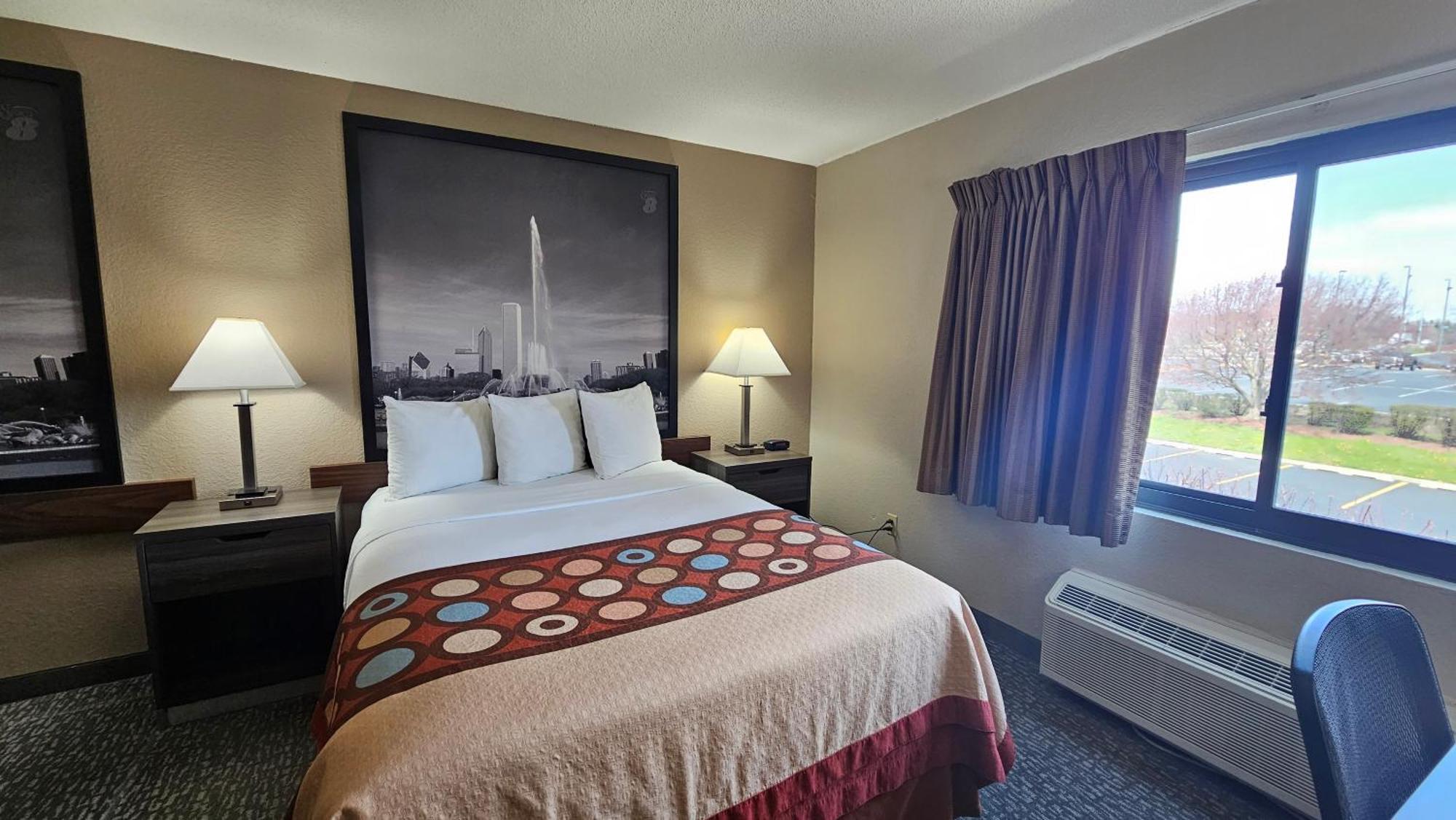 Super 8 By Wyndham Elgin Ξενοδοχείο Εξωτερικό φωτογραφία